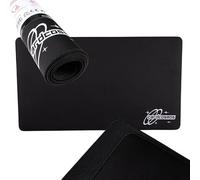 cardcosmos Playmat - Alfombrilla de juego premium para TCG (61 x 35 cm, color negro) | Ideal para Pokémon, Magic & Yu-Gi-Oh! | 2 mm de grosor, antideslizante y resistente, protección óptima para