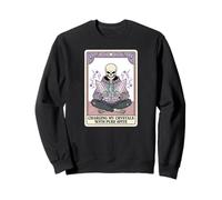 Cargando mis Cristales con la Carta del Tarot Esqueleto de rencor Puro Sudadera