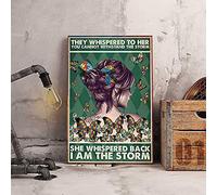 Cartel de metal con texto en inglés "They Whispered To Her You Cannot Withstand The Storm She Whispered Back I Am The Storm", póster de metal de estaño para regalo, 8 x 12 pulgadas
