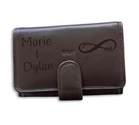 Cartera genérica de piel de vaca marrón, personalizada con su texto o apellido y un dibujo a elegir (aquí infinito). Marrón o Rojo, Marrón, Rojo, 9,5x13, Clásico