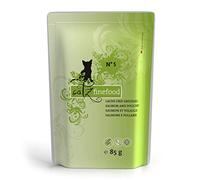 catz finefood N° 5 Alimentos para Gatos húmedos de salmón y Aves de Corral, Refinado con Espinacas y Tomate, 8 Bolsas de 85 g