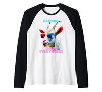 Causando Caos en Todas Partes, emocionante, Divertida y Loca Camiseta de Cabra Camiseta Manga Raglan