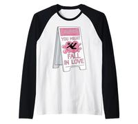 Caution: You Might Fall in Love - Funny Valentine's Day Desi Camiseta Manga Raglan