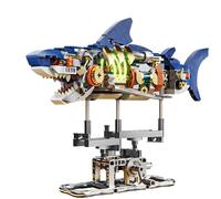 CAXIMSY Juguete de bloque de construcción de tiburón, un juguete de tiburón con un soporte que puede girar, un regalo único y creativo para adultos o niños(687+PCS)