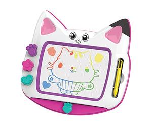 CEFA TOYS - Pizarra Magnética La Casa de Muñecas de Gabby con Tampones | Silueta Pandy Paws, base multicolor, 3 tampones, bolígrafo y borrador incluidos, desde 3 años
