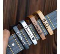 Cejilla de guitarra personalizada, madera y metal, regalo para guitarrista, cejilla personalizada para guitarra clásica, Bestman, San Valentín, cumpleaños, boda, regalos para él (2 unidades)