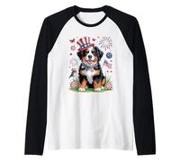 Celebración patriótica del 4 de Julio del Perro Berner Camiseta Manga Raglan