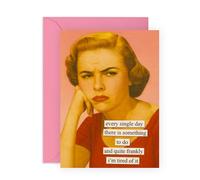 Central 23 Tarjeta de cumpleaños retro con texto en inglés "Every Single Day There Is Something To Do And I'm Tired Of It", diseño de humor sarcástico vintage, para mujeres, amigas, compañeros de