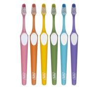 Cepillo de dientes TePe Nova, Medio, 1 ud., punta más larga para mejor acceso a los dientes posteriores, cepillo de dientes mediano para una eliminación de la placa fácil y eficiente