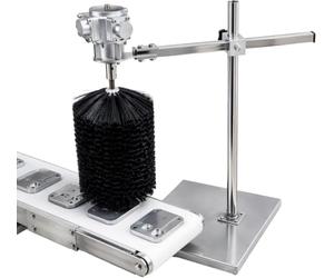 Cepillo neumático antiestático para la eliminación de polvo industrial. Los filamentos de nailon disipan las cargas estáticas durante la rotación.