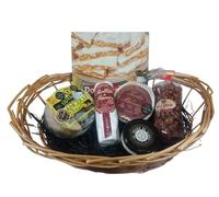 Cesta Gourmet Mohedas de Granadilla Queso de Cabra Queso Torta Curada de Barros Queso de cabra Queso Curado Castrum Almendras Garrapiñadas y Turrón Dos Hermanos - Cesta de Mimbre - CORAZON EXTREMEÑO
