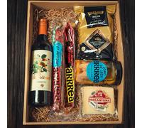 Cesta regalo Made in La Mancha, Lomo de Orza, Embutidos Artesanos, Queso Manchego D.O., Vermouth 5 Tentaciones (Chorizo artesano muy picante)