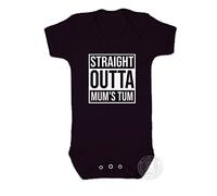 Chaleco de bebé divertido STRAIGHT OUTTA MUM'S TUM niños o niñas | Chaleco de bebé inspirado en NWA Hip Hop Rap - regalo para bebé, o ropa de bebé unisex | Baby Moo's Talla:12-18 meses