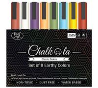 Chalkola Marcadores de tiza de punta fina - Paquete de 8 colores clásicos de la tierra | Plumas de tinta de tiza líquida no tóxicas de borrado en húmedo | Bala reversible de 3 mm y punta de cincel
