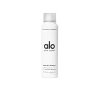 Champ seco en aerosol Alo Yoga Alo Restore and Refresh (5 oz): revitaliza y da volumen al cabello, con un efecto lifting potente y sin PFA.
