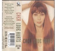 Cher - Love Hurts [Import] [Casete]
