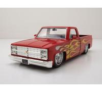 Chevrolet C-10 Pick Up 1985 Rojo Con Llamas Modelo De Coche 1:24 Jada Toys