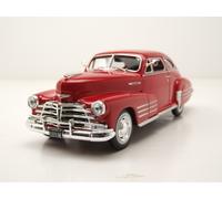 MAISTO Chevrolet Fleetline Aerosedan 1948 Special Edition, Rojo - Modelo de Coche 1:24, Fiel Coche de coleccionista con Volante móvil, Puertas y capó, a Partir de 3 años (532921R)