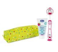 Chicco Set de Cepillo de Dientes y Pasta Dental para Bebés, Con Estuche Práctico, Incluye Pasta Dental Sabor Fresa y Cepillo de Dientes con Cerdas Suaves y Ventosa, Set de Viaje, 3-6 A, Rojo