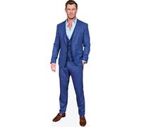 Chris Hemsworth (Suit) tamano natural