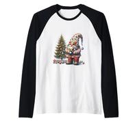 Christmas Tree GNOME Graphic For Women and Happy Holidays Camiseta Manga Raglan