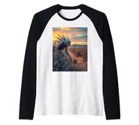 Chupacabras acecha Desierto de Sonora, drena Ganado en Silencio Camiseta Manga Raglan
