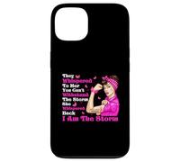 Cinta rosa con texto en inglés "I'm The Storm Strong Women Breast Cancer Warrior" Carcasa para iPhone 13