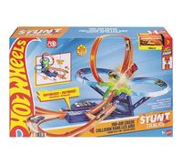 Hot Wheels Conjunto de Pista y Coche de Juguete, Pista de Acrobacias con Choque en el Aire, Incluye un Coche metálico a Escala 1:64 con propulsor motorizado para Correr y Realizar Acrobacias, JFD12