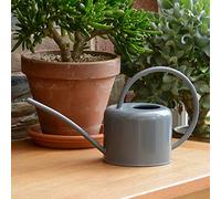 CKB LTD® - Regadera de interior (1,1 L, acero galvanizado, revestimiento en polvo de tiza, para plantas de interior, diseño de metal contemporáneo con boquilla estrecha y mango alto), gris