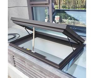 Claraboyas para solarios: ventana de techo personalizable con elevador de puntal de gas, vidrio templado de doble acristalamiento, apertura eléctrica, control remoto y sensor de lluvia