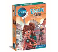 Clementoni 59270 Escape Game Aventura en Berlín emocionante Juego de Mesa para romperse la Cabeza y descifrar Enigmas, Juego Familiar con Cartas de acertijos y Accesorios, a Partir de 8 años