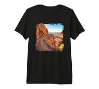 Cliff Edge Desert Road Canyon Sendero sinuoso escénico Camiseta Premium