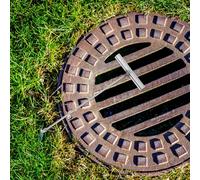 CLISPEED Gancho para Tapas de Alcantarilla de Acero Inoxidable 38 CM X 8 MM Herramienta Resistente Forma de T para Levantar Tapas de Registro y Rejillas de Drenaje Uso Industrial y