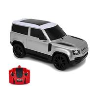 CMJ RC Cars Land Rover Defender - Coche de control remoto oficial 1:24 con luces LED de funcionamiento, supercoche controlado por radio (Range Rover Plata)