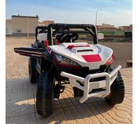 Coche eléctrico para niños hasta 4 años, con batería 12V, Buggy Todoterreno, Mando a Distancia,4x4, 4 Motores, Ruedas de Goma, Asiento Polipiel, Música y Luces, soporta hasta 30 Kilos (White)