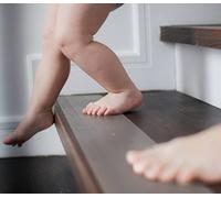 cocofy Cinta Antideslizante 18 Unidades XXL (75x12 cm) Cintas Transparentes Antideslizantes para Escaleras - Cinta Antideslizante Escaleras Interiores - Incluye Rodillo [Lanzamiento 2021]