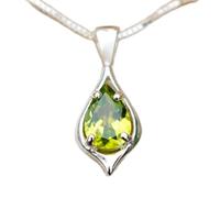 Colgante de peridoto natural verde facetado de 10 x 7 mm con forma de pera. Collar de lágrima de plata de ley 925 con cadena tipo cable de 45 cm. Regalo para la renovación de la abundancia y la
