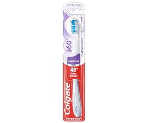 Colgate Cepillo de dientes extrasuave 360 Sensitive Pro-relief con cerdas suaves para dientes y encías sensibles, 1 paquete, el color puede variar