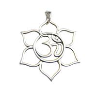 Collar de plata de ley 925 con flor de loto y om. Colgante grande de yoga. Flor oriental. Joyería ohm zen yogi. Abalorio bohemio sencillo. Regalo|Con cadena de 45 cm|Chapado en plata|LK_PNK_03009