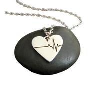 Collar de plata de ley 925 con latidos del corazón, colgante con grabados de ritmo cardíaco, ideal como regalo para médicos, enfermeras, ciencias y anatomía | Cadena de 45 cm | Chapado en plata |