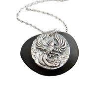Collar de plata de ley 925 con un fénix ardiente, una moneda pequeña de la mitología griega, un animal rústico, un pájaro espiritual, un símbolo de transformación, renacimiento y esperanza | Con