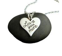 Collar de plata de ley 925, te amo más. Pequeño corazón, joyería romántica inspiradora, cita inspiradora, afirmación, regalo, colgante con palabra|con cadena de 45 cm|chapado en plata|LK_PNK_02827