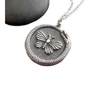 Collar de serpiente y mariposa Ouroboros en plata de ley 925. Serpiente pequeña. Serpiente que se come la cola. Amuleto místico de Halloween: Infinito, Vida Eterna | Con cadena de 45 cm | Chapado