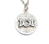 Collar de triple luna en plata de ley 925. Pequeño amuleto de diosa. Energía femenina. Joyería en capas. Colgante de talismán de magia blanca | Con cadena de 45 cm | Chapado en plata | LK_PNK_03020