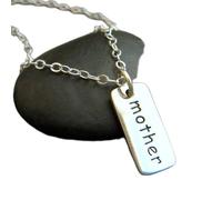 Collar para madre en plata de ley 925. Joyería inspiradora. Para mamás primerizas. Para madres e hijos. Etiqueta pequeña y sencilla con palabras. Regalo para todos los días | Con cadena de 45 cm |