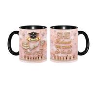 Collienght She Believed She Could - Taza de café personalizada con nombre personalizado para la clase de graduación de 2026, recuerdo de graduación único para amigos o familiares, taza personalizada
