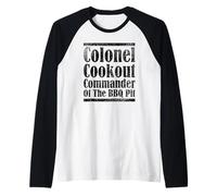 Colonel Cookout Commander Of The BBQ Pit Barbacoa ahumador Camiseta Manga Raglan