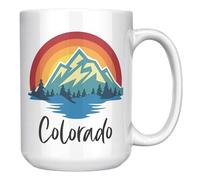 Colorado Mug - Taza de café de cerámica blanca de 15 onzas con diseño de montaña y puesta de sol, regalo de recuerdo de Colorado, taza de viaje de naturaleza escénica para amantes del aire libre