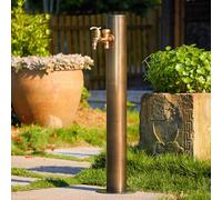 Columna de agua vertical de jardín con grifo de cobre, soporte de manguera y fuente para riego y lavado de patio