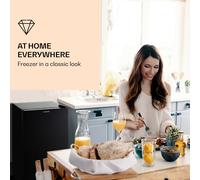 Klarstein Pluto - congelador, puerta frontal, 1 balda, termostato con 5 niveles, hasta -18 °C, patas regulables en altura, 39 dB, 60 litros de capacidad, negro